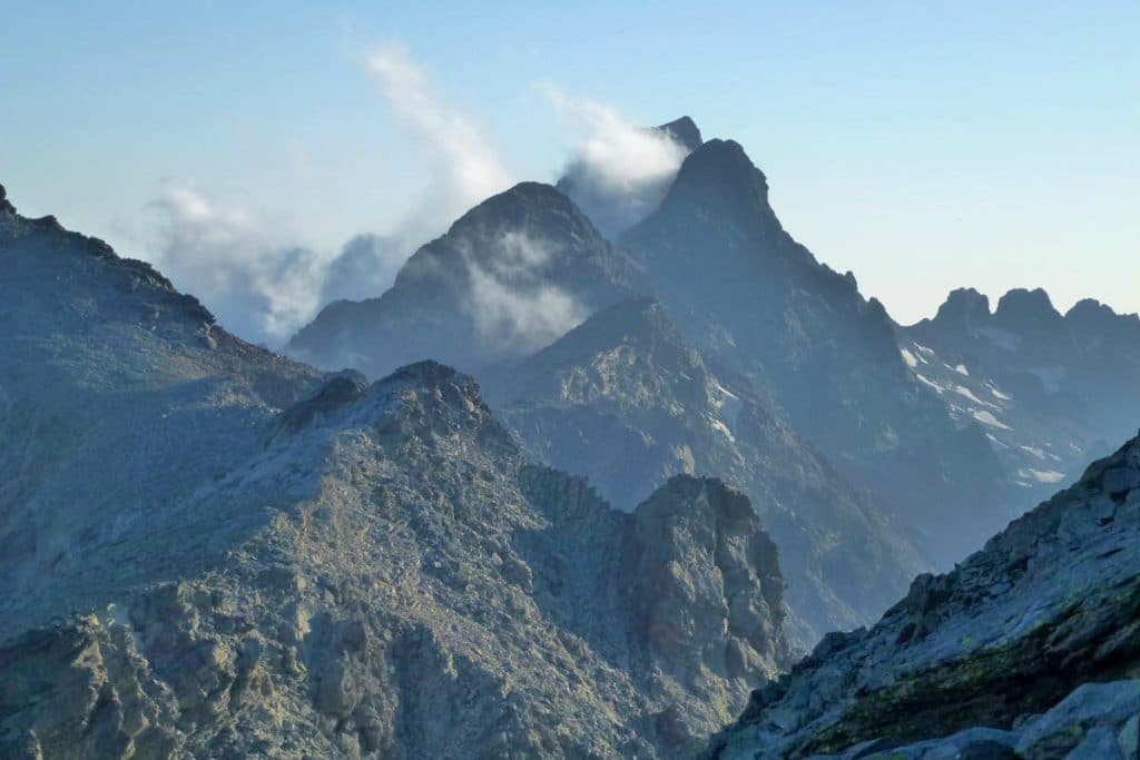 Image de la montagne Monte Cinto en corse.